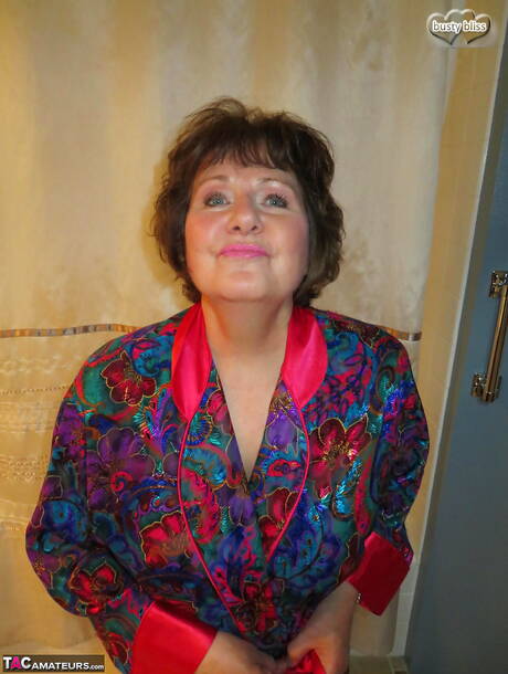 TAC Amateurs invite you to explore xxx pics with Busty Bliss in jerks cock