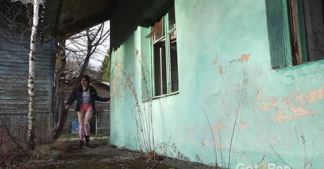 Got 2 Pee are pleased to offer you xxx photos featuring Lara in watersport fantasies